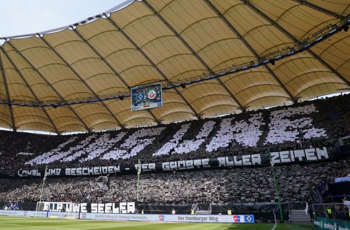 Abschied von einer Fußball-Ikone: So sehr  trauern der  HSV und seine Fans um „Uns Uwe“