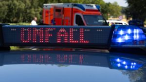 Unfall bei Rottenburg: Sechs Verletzte nach schwerem Unfall mit vier Autos auf B28