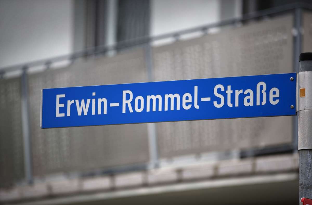 Nicht nur Aalen hat noch eine Erwin-Rommel-Straße. Bundesweit sind 13 Straßen und eine Steige nach ihm benannt, davon neun im Südwesten. So haben Böblingen, Ludwigsburg, Hemmingen, Nagold, Engstingen, Schwäbisch Gmünd und Herrlingen Straßen, die Erwin Rommels Namen tragen.