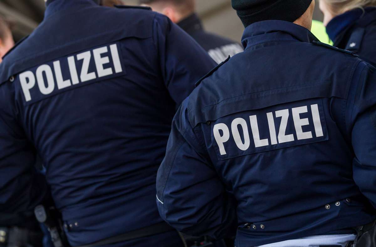 Vorfall am Fischbrunnen: 67-Jähriger belästigt in Plochingen zwei 18-Jährige sexuell