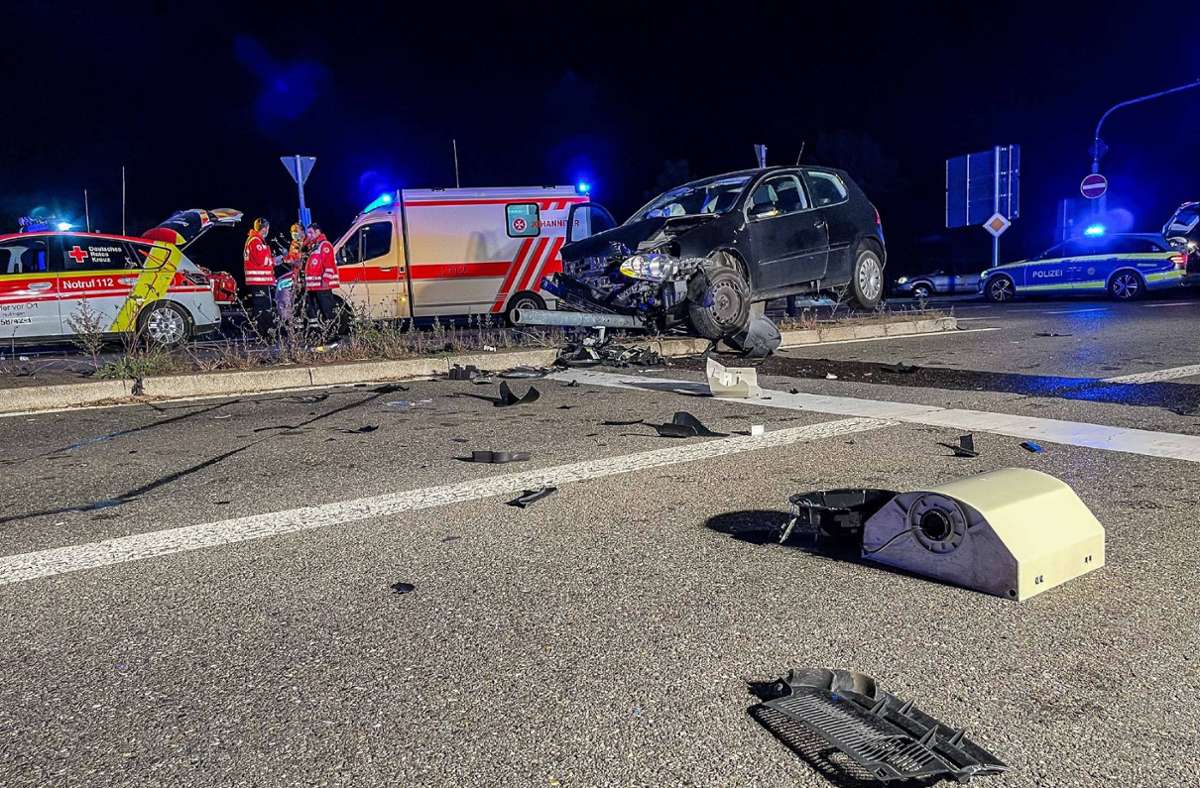 Unfall bei Nufringen: VW-Fahrerin missachtet rote Ampel