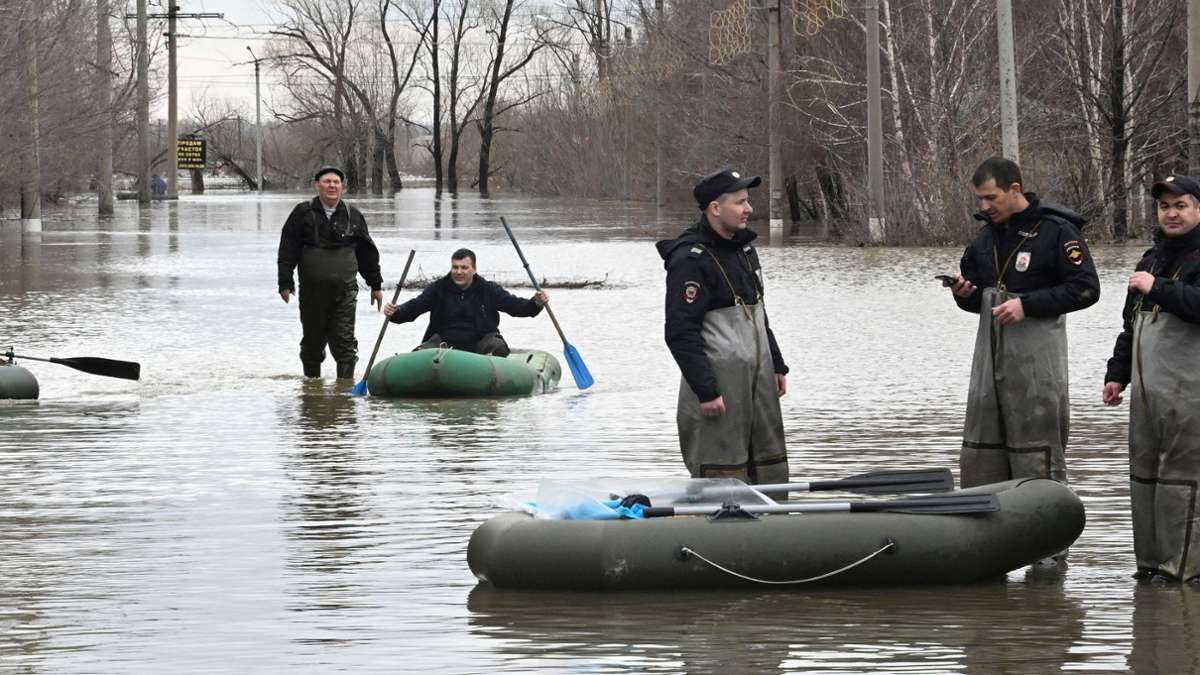 Überschwemmungen in der russischen Stadt Orsk.