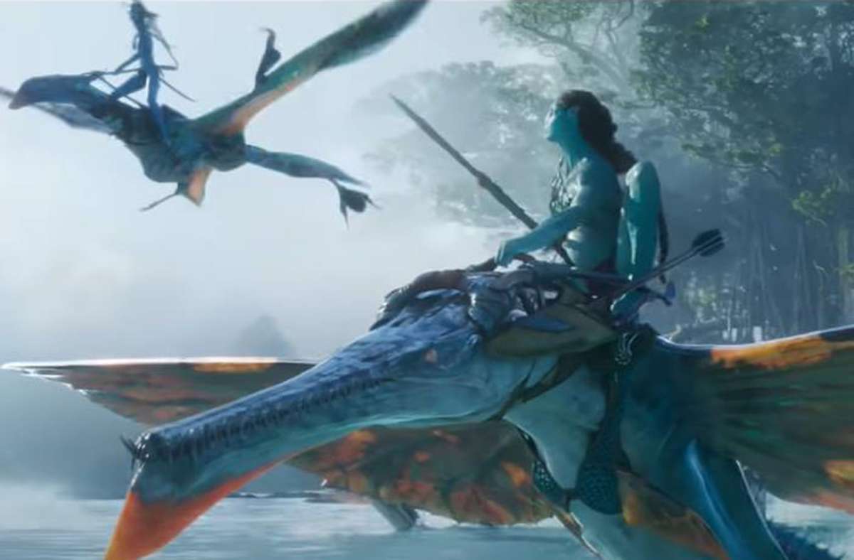 Flugechsen  dienen den außerirdischen Na’vi als Fortbewegungsmittel: Szene aus dem 2. Trailer zu „Avatar 2“