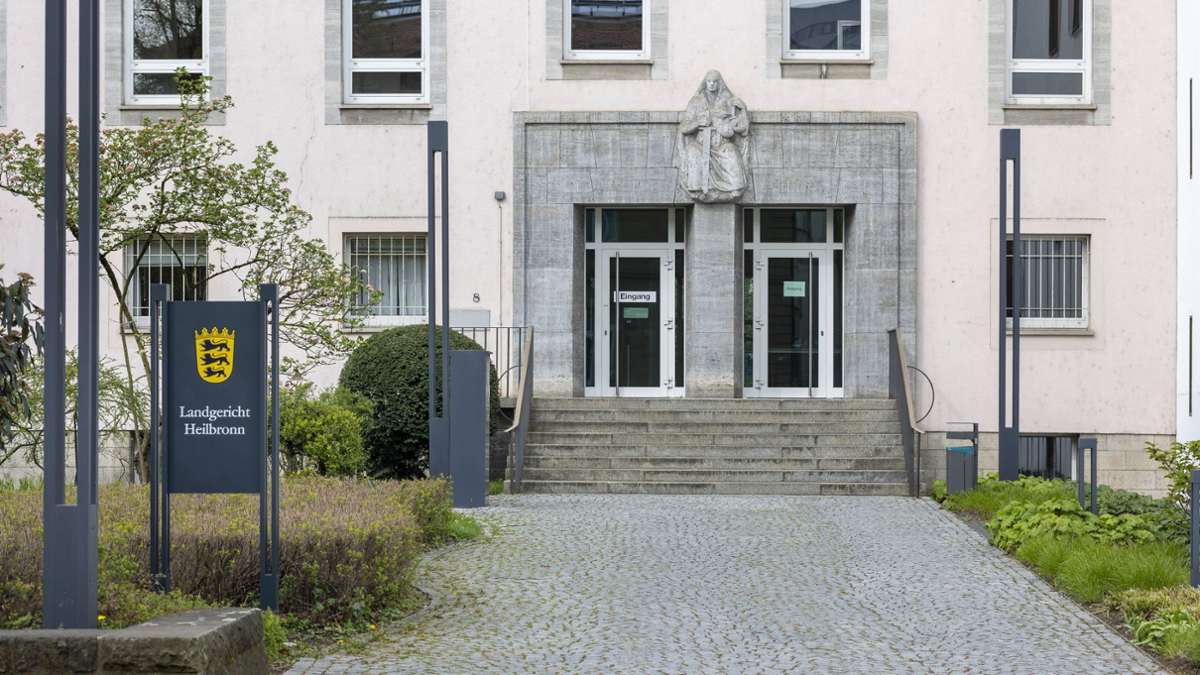 Eigenes Baby nach Geburt erstickt: Landgericht Heilbronn verurteilt junge Frau wegen Totschlags