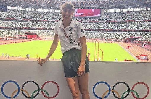 Hürdenläuferin Carolina Krafzik vom VfL Sindelfingen: Gleich mal das  Olympiastadion in Tokio begutachtet Foto: privat