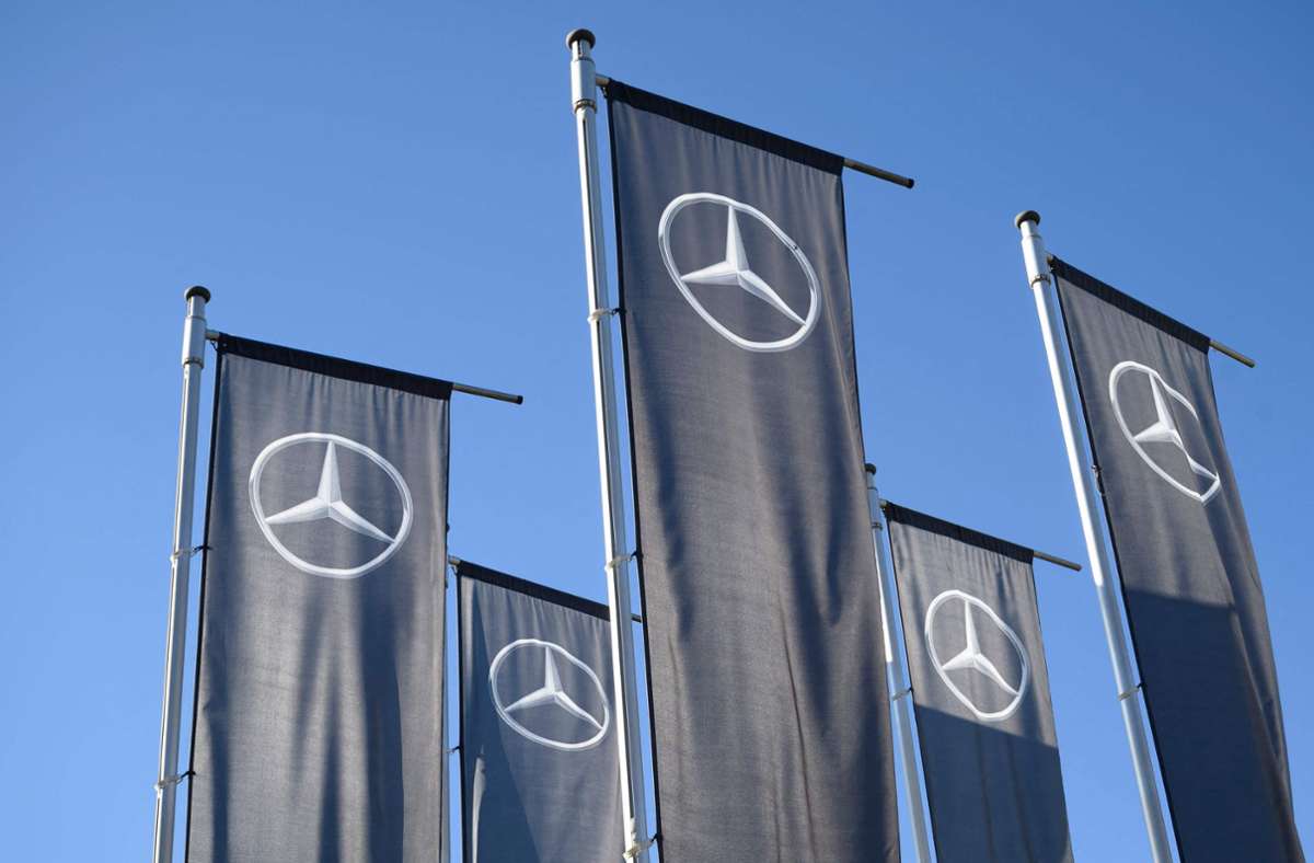 Stuttgarter Autobauer: Mercedes-Benz verdient auch unter dem Strich mehr