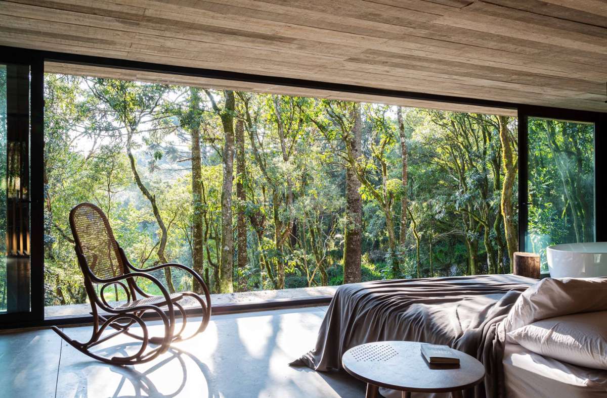 Buchtipp Architektur: So cool wohnt es sich in Architektenhäusern im Dschungel