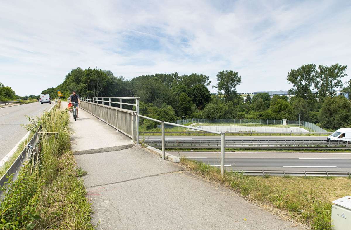 Die Calwer Brücke wird im Zuge der Autobahnerweiterung verbreitert. Foto: Stefanie Schlecht/Stefanie Schlecht