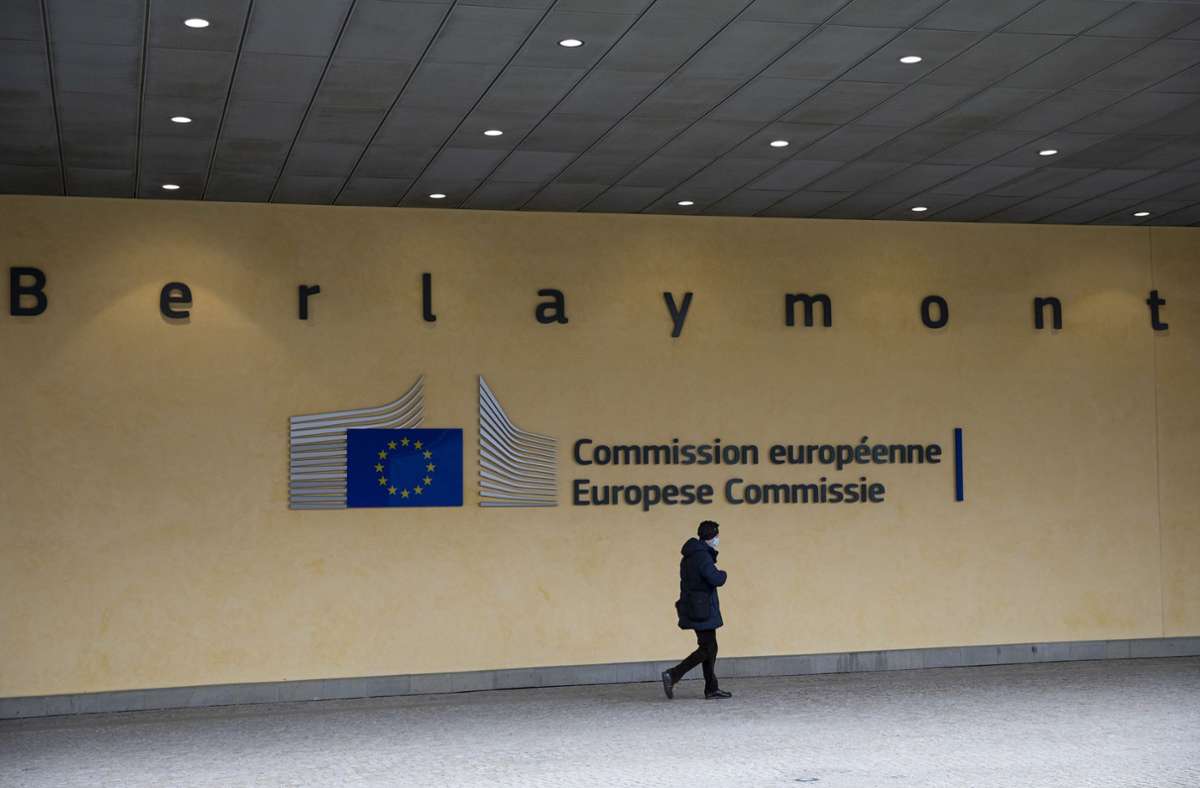 Gut 32 000 Mitarbeiter sind bei der EU-Kommission beschäftigt. Viele arbeiten im Berlaymont-Gebäude in Brüssel, wo auch EU-Kommissionspräsidentin Ursula von der Leyen ihr Büro und auch eine kleine Dienstwohnung hat. Foto: dpa/Aaron Chown