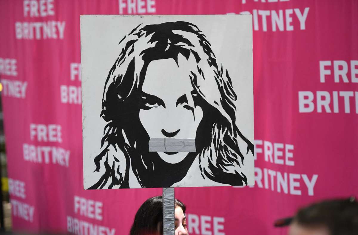 „Free Britney“ – Anhänger der Sängerin demonstrierten erneut vor dem Gerichtsgebäude in Los Angeles.