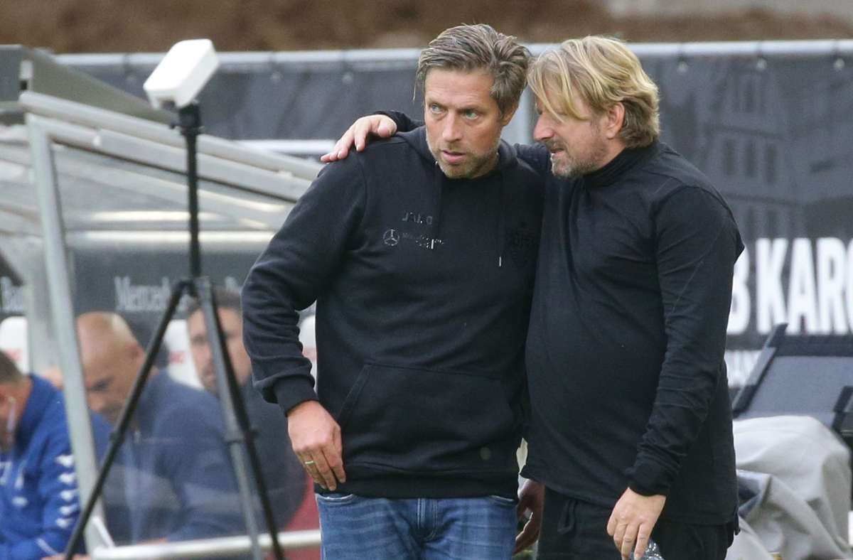 Sportdirektor Sven Mislintat (rechts) mit Interimstrainer Michael Wimmer.