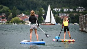 Großer Stand-up-Paddle-Wettbewerb