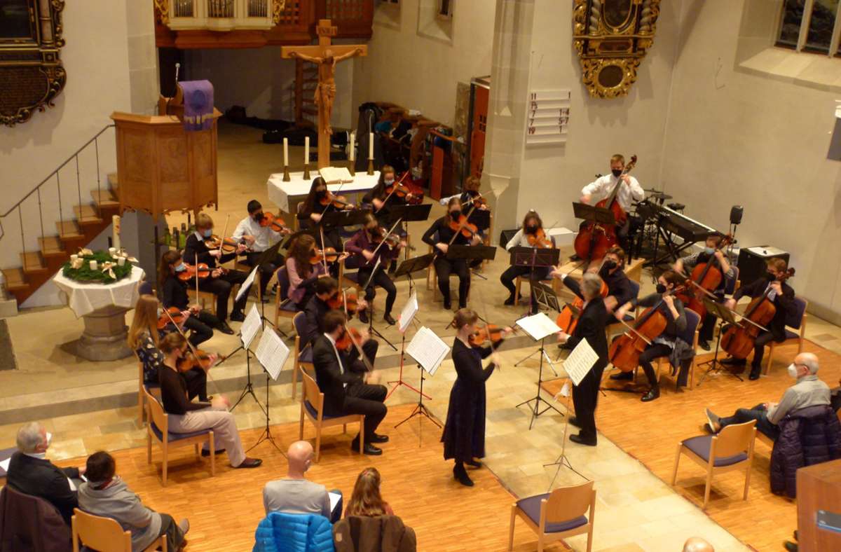 Konzert in Weil im Schönbuch: Junges Streichorchester spielt erstes Adventskonzert seit zwei Jahren