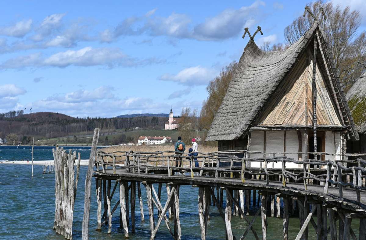 Unteruhldingen am Bodensee: Freilichtmuseum Pfahlbauten öffnet wieder für Besucher