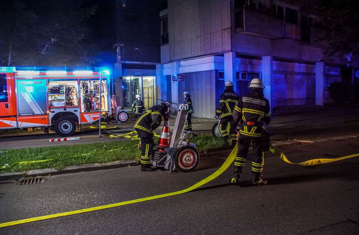 Missverständnis in Sindelfingen: Großer Feuerwehreinsatz wegen verbranntem Essen