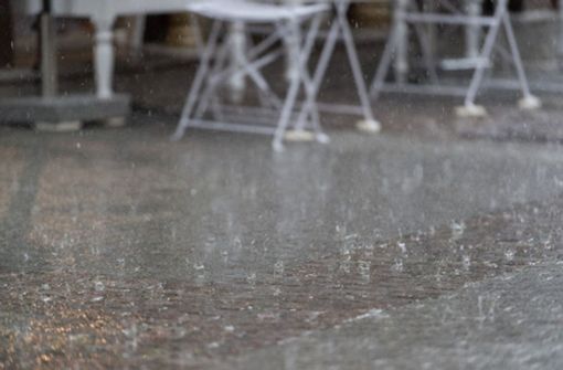 Der Deutsche Wetterdienst warnt vor Gewitter mit Starkregen und Hagelkörnern Foto: /Eibner