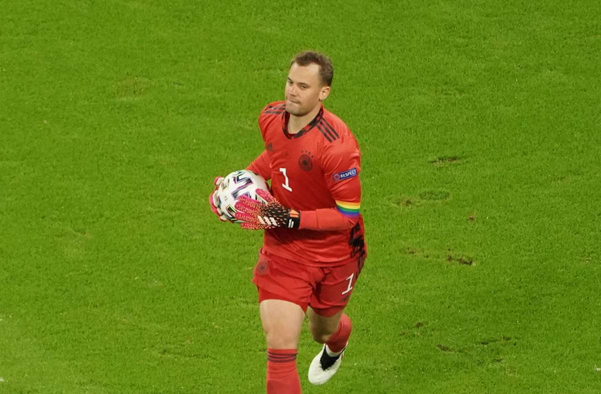 England gegen Deutschland bei der EM 2021: Englands Kapitän Kane trägt wie Neuer die Regenbogen-Binde