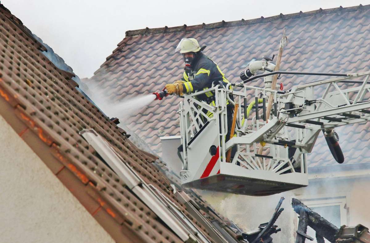 Rudersberg: Dachstuhlbrand verursacht halbe Million Euro Schaden
