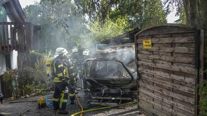 Technischer Defekt: Campingbus  ausgebrannt