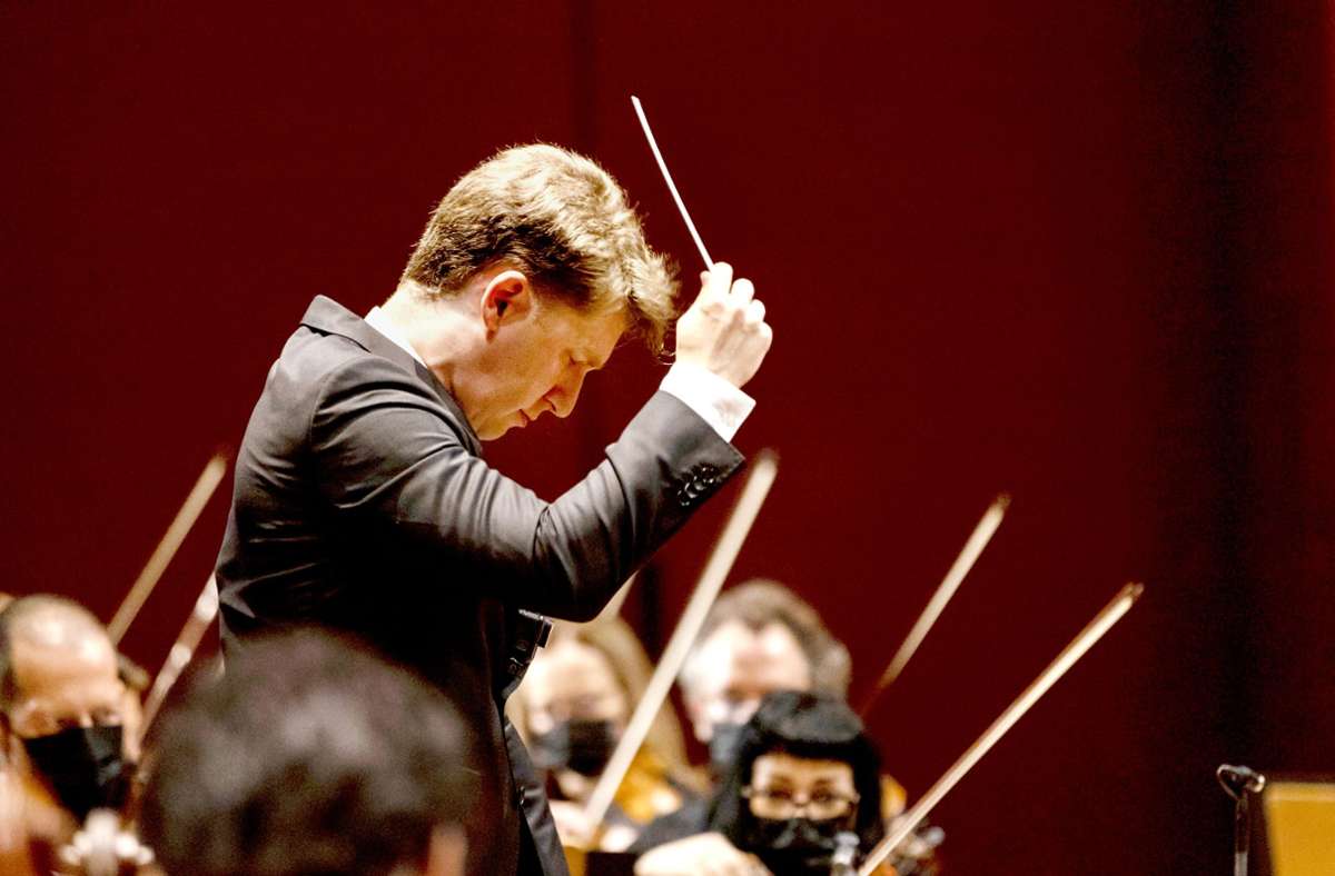 SWR Symphonieorchester: Ein junger Dirigent elektrisiert