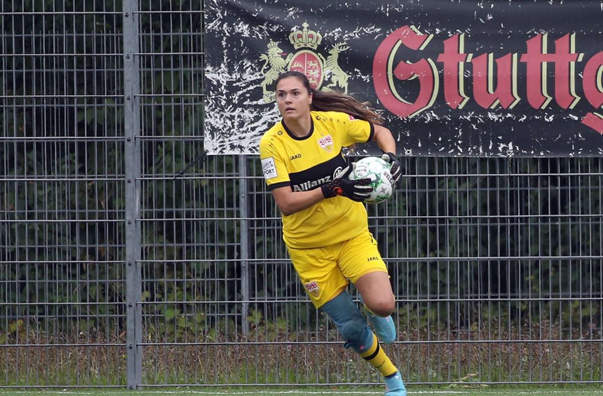 Besarta Leci im Tor der VfB-Frauen. Am Wochenende steht das letzte Testspiel vor dem Rückrundenstart an.