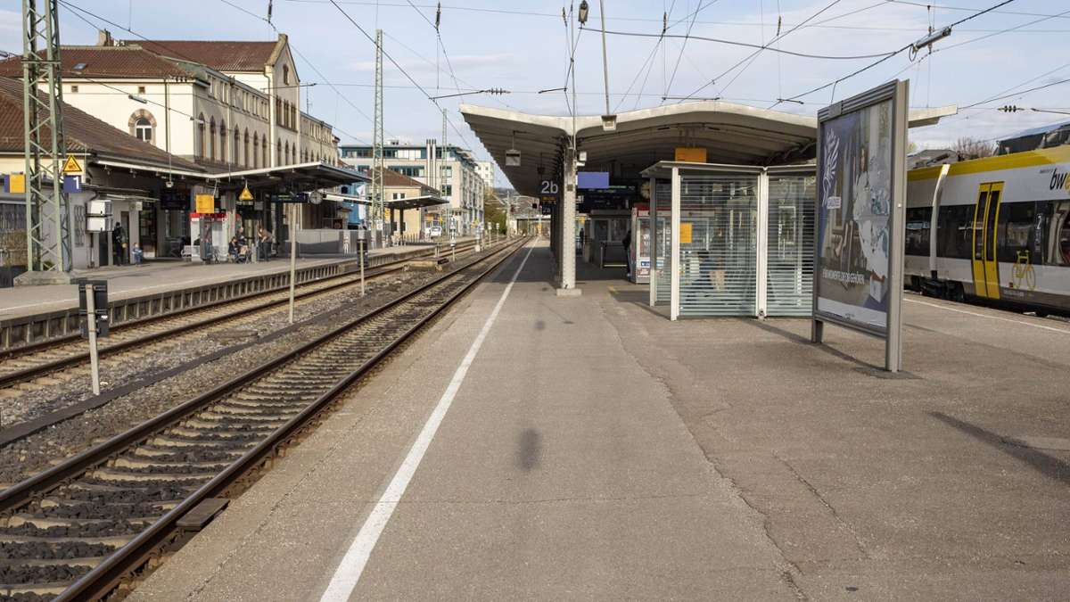 Vorfall am Tübinger Bahnhof: Notarzt-Einsatz nach Streit zwischen Mann und Frau