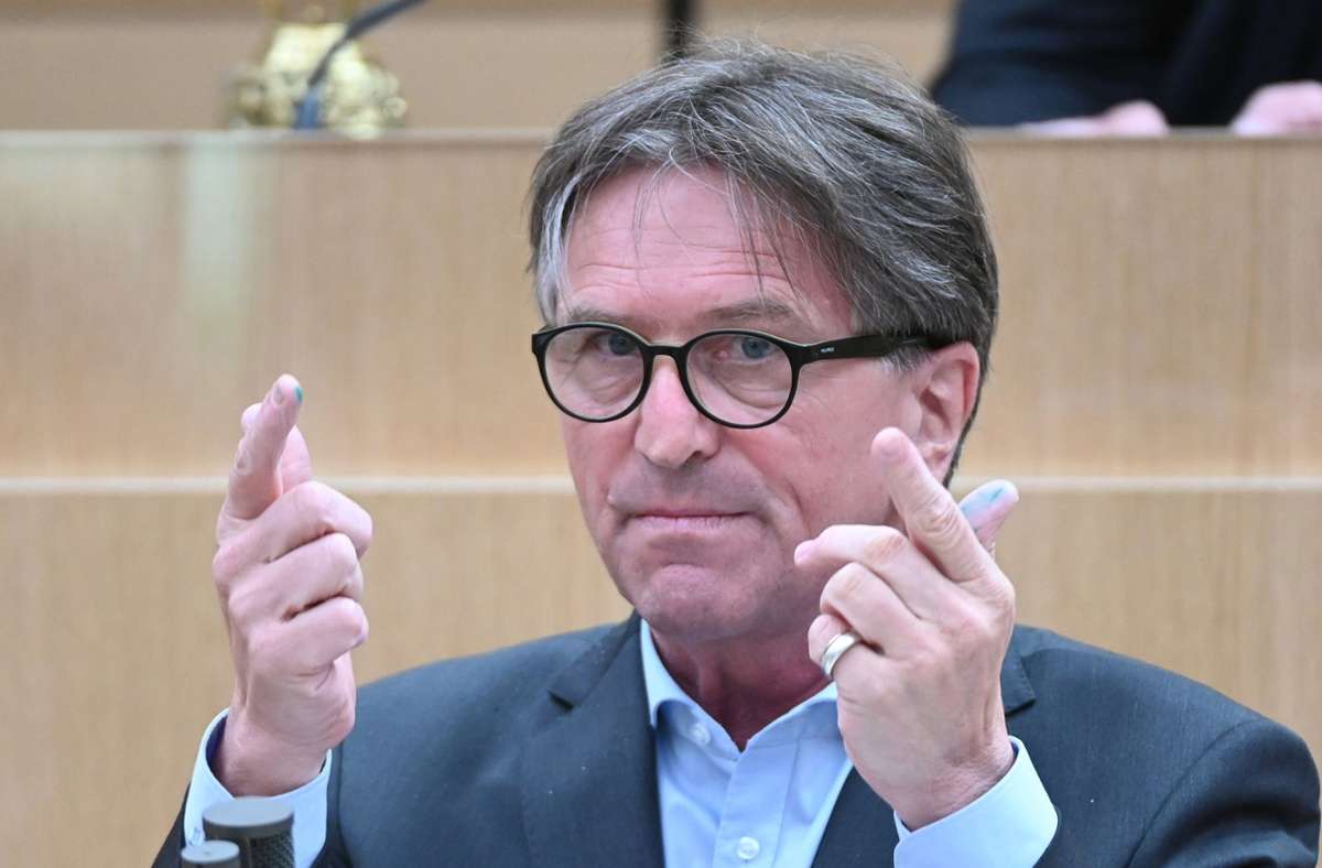 Gesundheitsminister in Baden-Württemberg: Lucha kritisiert Impfverweigerer