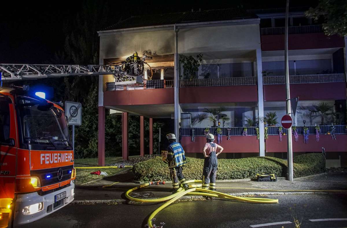 Wohnungsbrand in Sindelfingen: Der 53-jährige Bewohner in dem Haus wird tot aufgefunden.