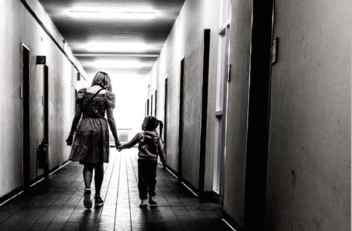 Zusammenhalt: Zwei Mädchen aus der Ukraine Foto: Wolfgang Schmidt