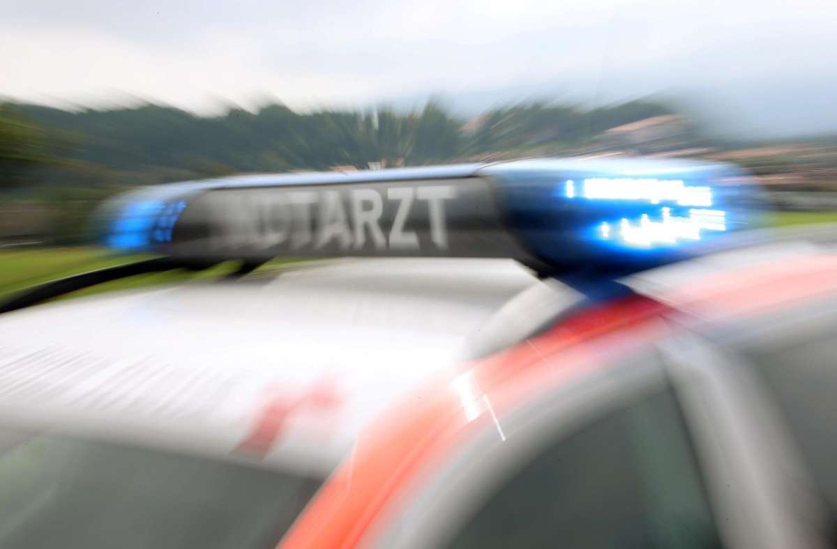 Freiburg: Fußgängerin stößt mit Radler zusammen und stirbt
