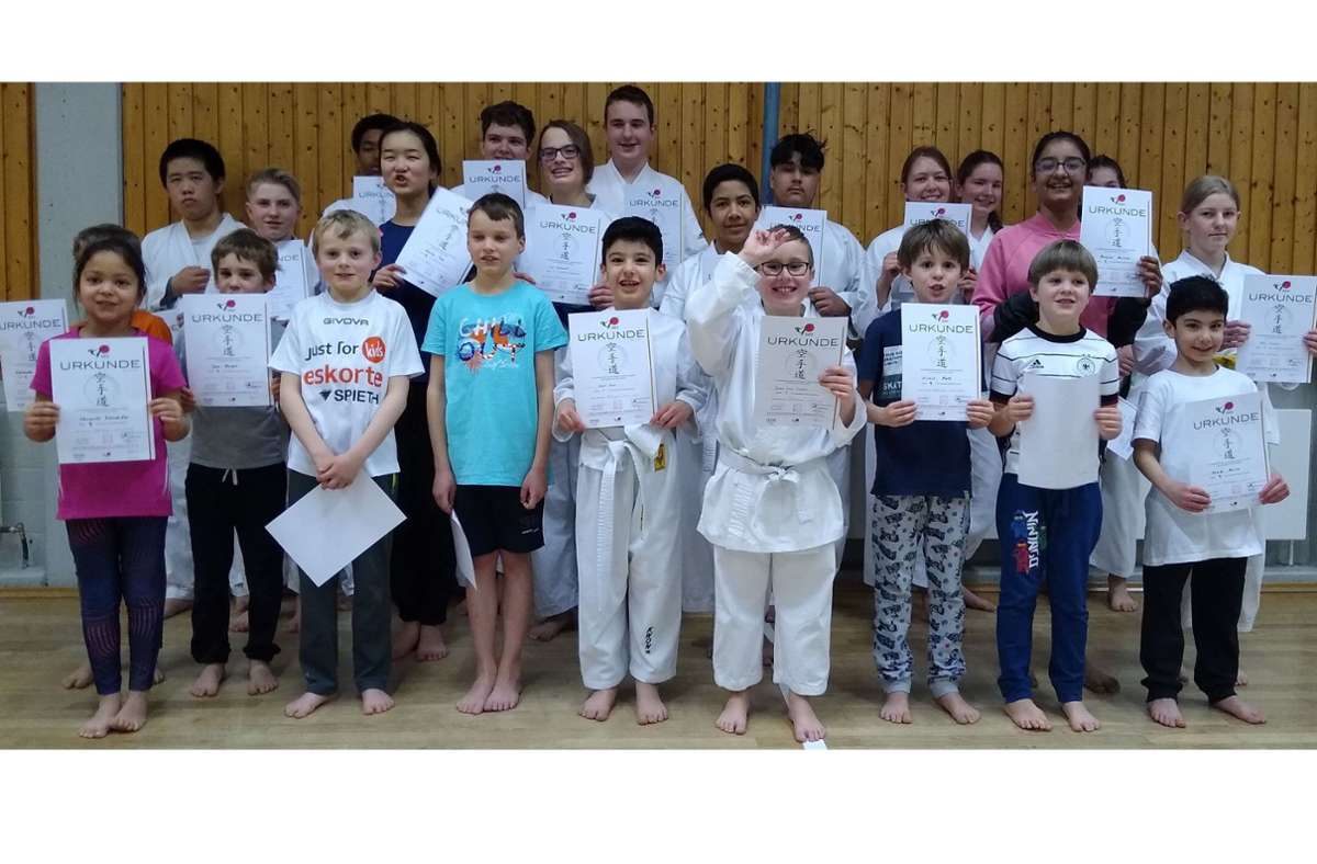 Karate: Nachwuchs der SV Böblingen besteht die erste Prüfung