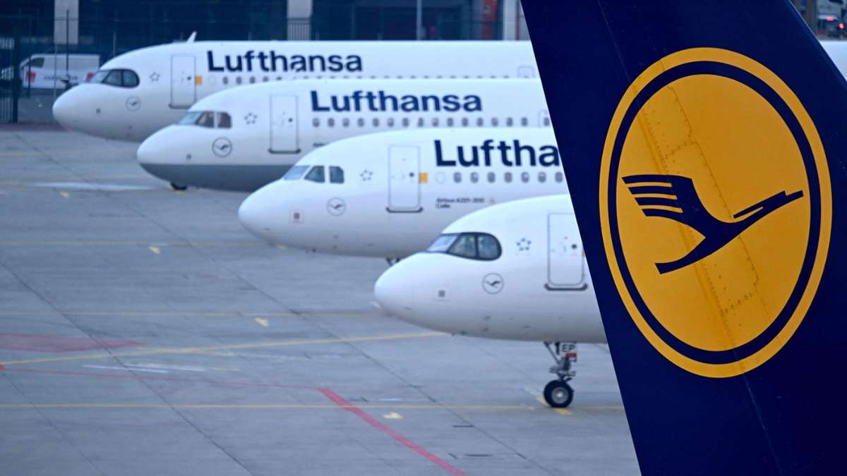 Warnstreik am Freitag: Streik geht weiter: Lufthansa-Flüge fallen aus