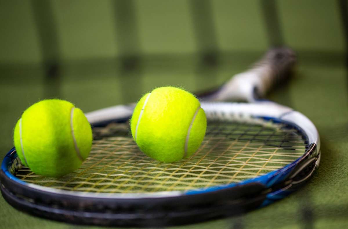 Tennis Winterhallenrunde: Tragischer Zwischenfall in Holzgerlingen