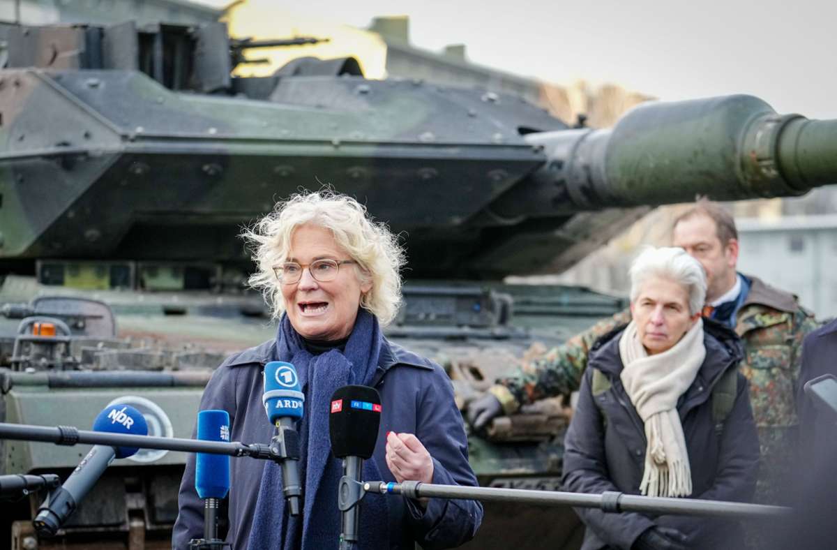 Russland: Deutschland wird Ukraine 5000 Militärhelme liefern