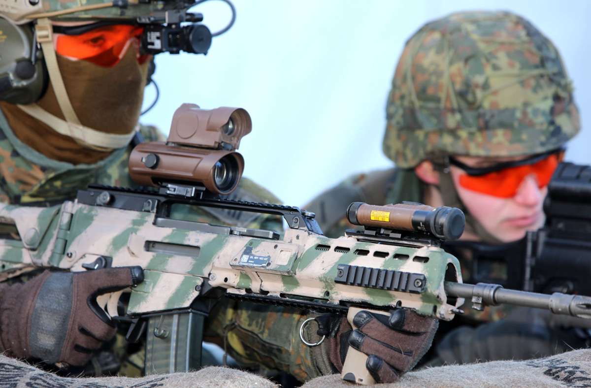 Krieg in der Ukraine: Ein Schattenhaushalt für die Bundeswehr