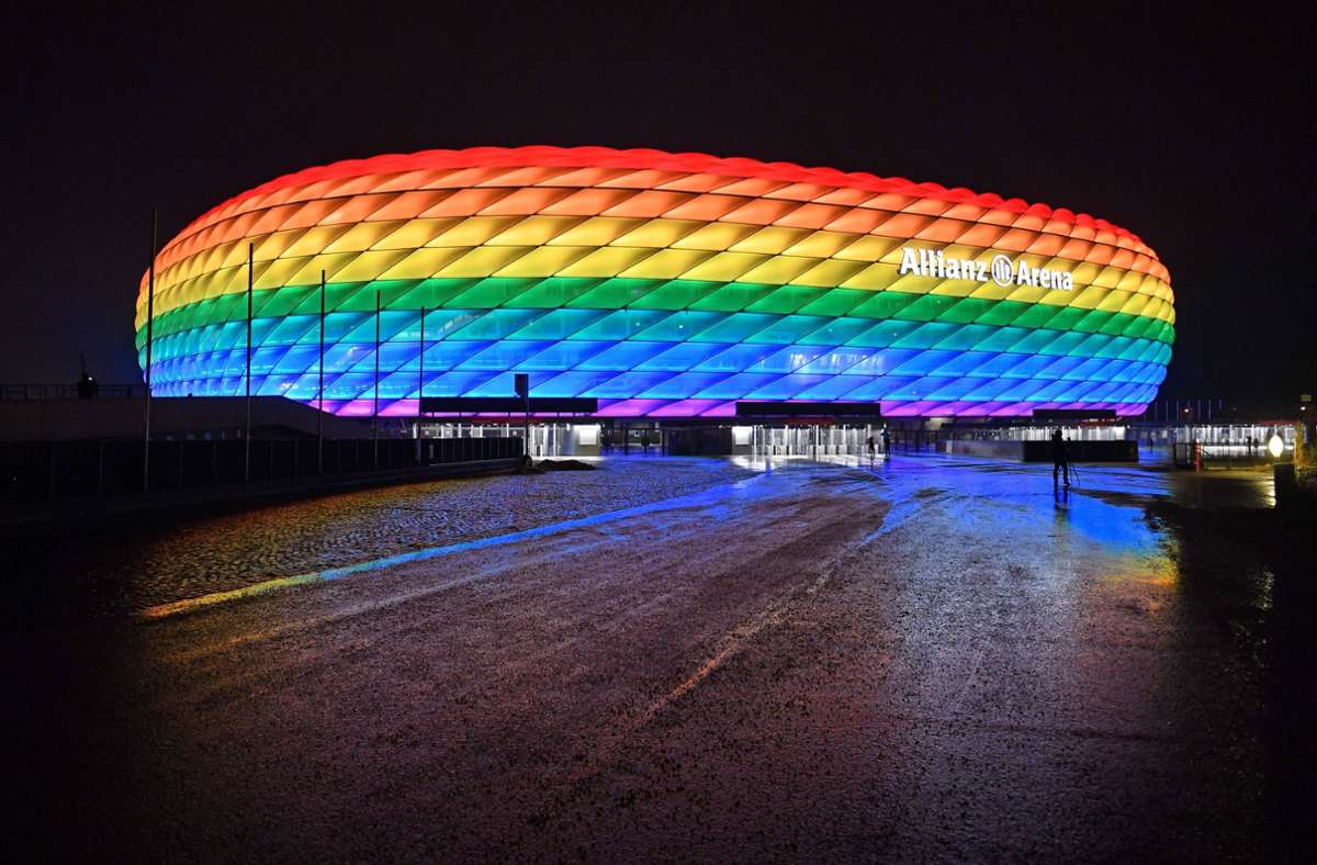 Die Allianz Arena wird am Samstag bunt leuchten. Foto: imago images/Sven Simon/Frank Hoermann