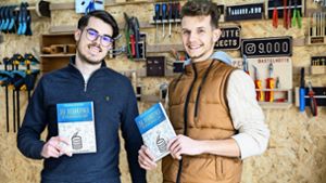 Zwei Jungs aus dem Gäu schreiben ein Buch für junge Erwachsene