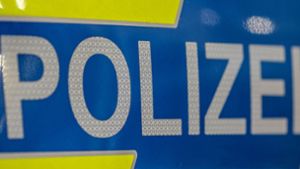 Mutmaßlicher Reichsbürger fährt Polizisten an und verletzt ihn schwer