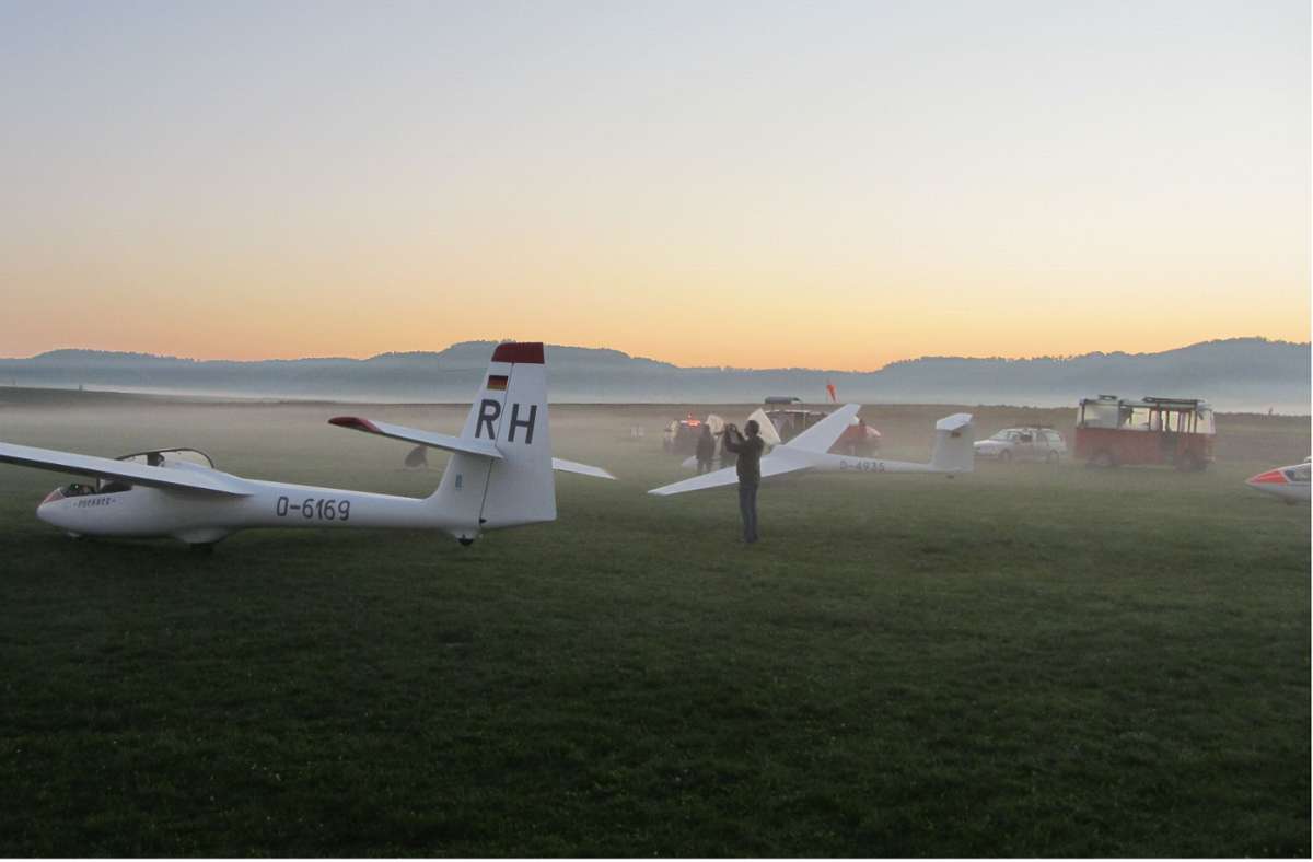 Luftsportgemeinschaft Hanns Klemm: Beim Fluglager die Magie der aufgehenden Sonne erlebt
