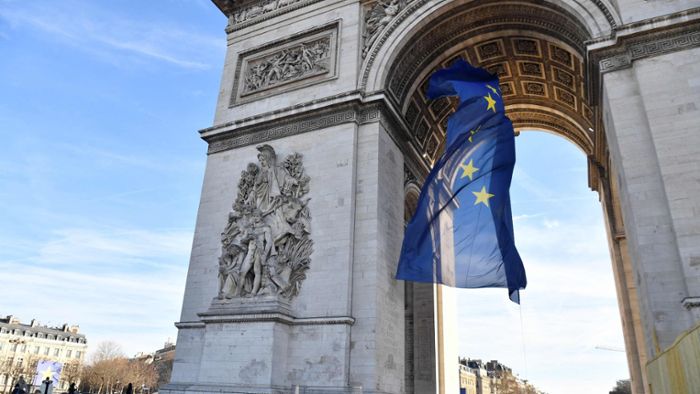 Frankreichs kurze Empörung über die Europaflagge