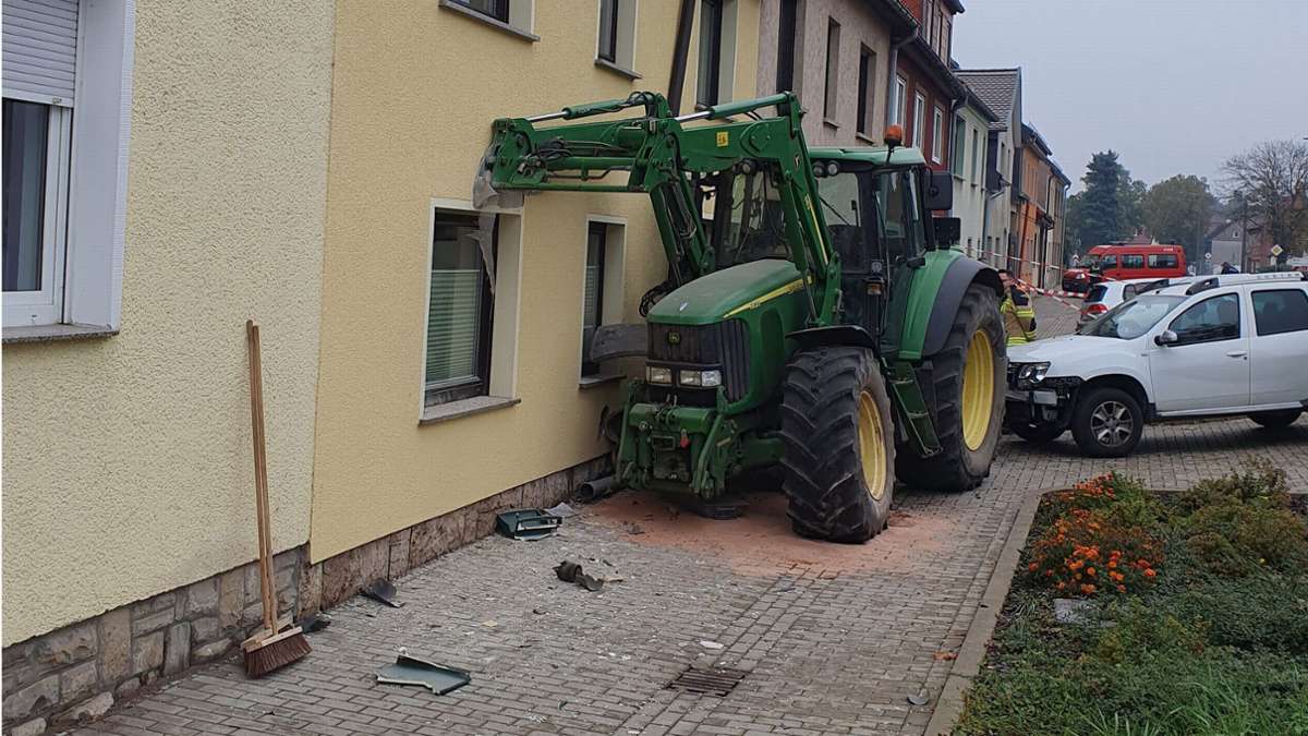 Thüringen: Traktor rammt vier Häuser – halbe Million Euro Schaden
