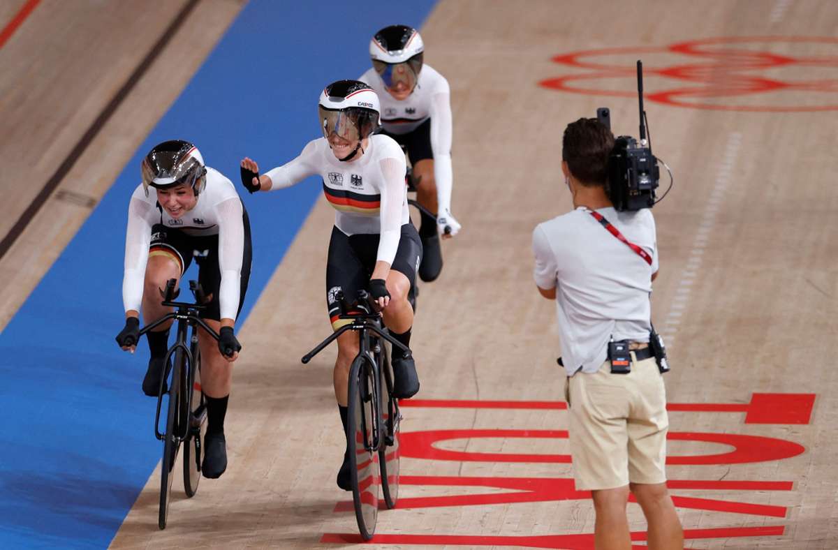 Bahnrad-Team bei Olympia 2021: Gold und Weltrekord für deutschen Frauen-Vierer