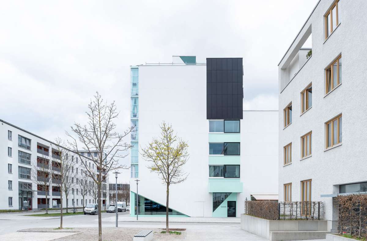 Wir zeigen die weiteren drei Finalisten: Genossenschaftliches Wohnhaus „San Riemo“, München; Summacumfemmer mit Büro Juliane Greb