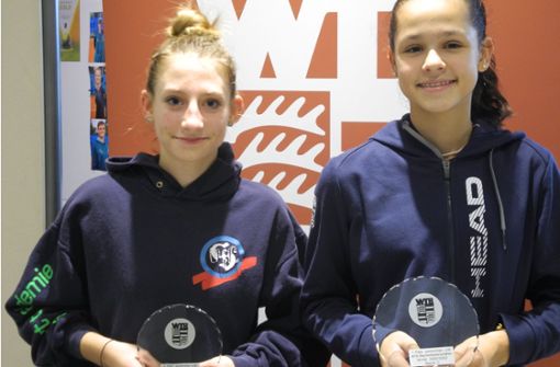 Die U16-Finalistinnen Sophie-Charlotte Schorm (TA VfL Sindelfingen, li.) und Victoria Okon (TA SV Böblingen). Foto: tv