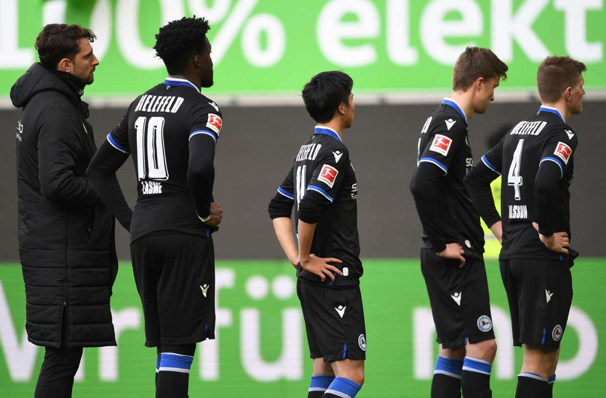 Fußball-Bundesliga: Arminia Bielefeld bleibt hinter dem VfB Stuttgart