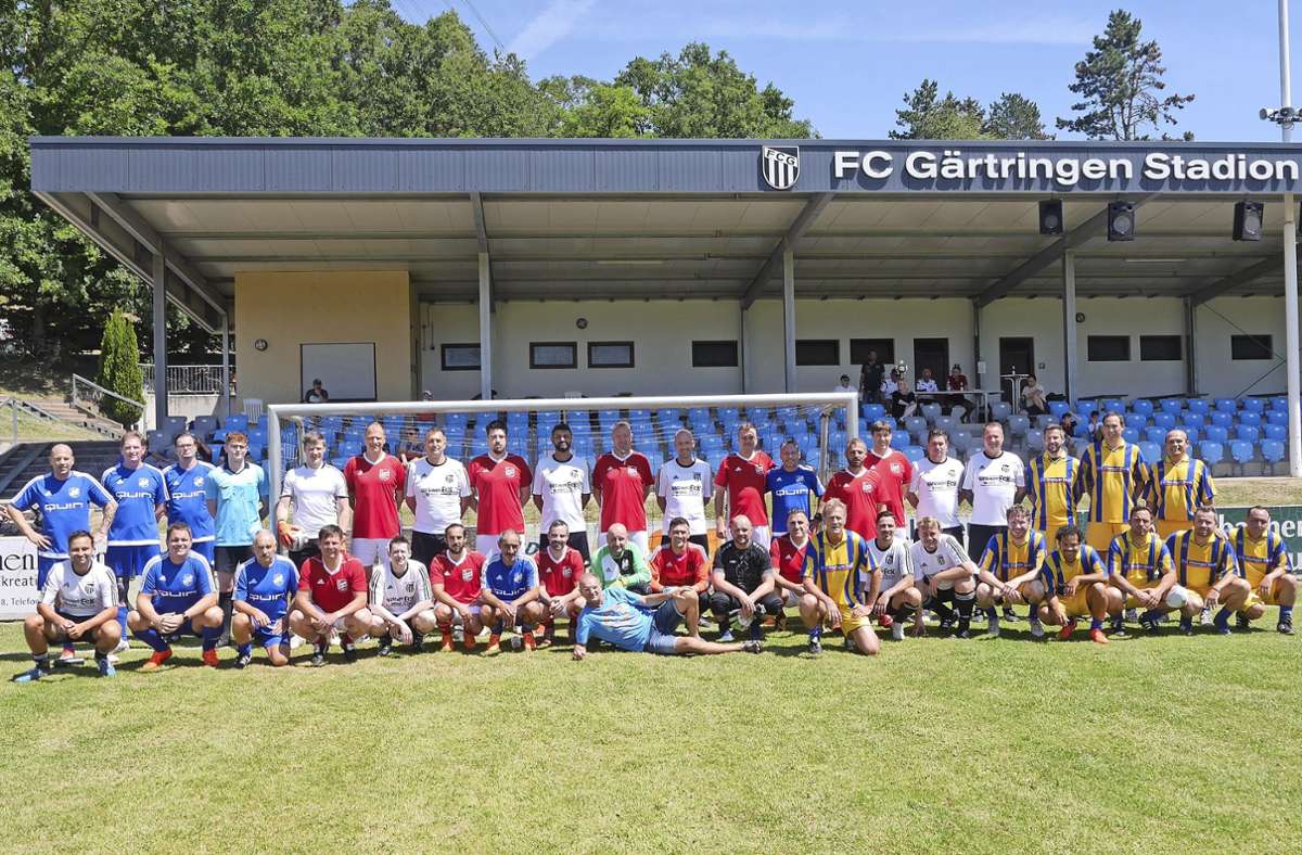 Die AH-Mannschaften von FC Gärtringen, SV Rohrau, SV Nufringen und TSV Ehningen hatten beim Turnier im Stadion ihren Spaß. Foto: Rommel