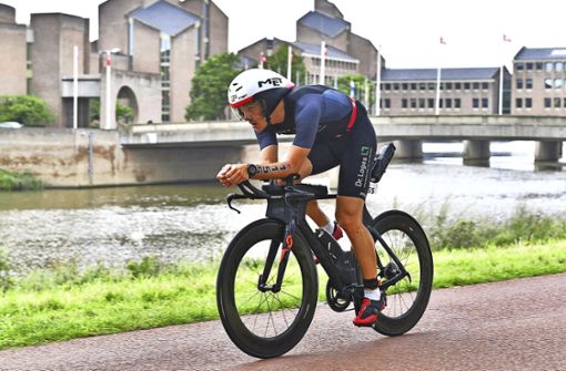 Beim Triathlon in Maastricht das letzte Mal auf seinem geliebten Fahrrad unterwegs: In der Nacht nach dem Rennen wurde Maurice Wagner sein Bike geklaut. Foto: privat