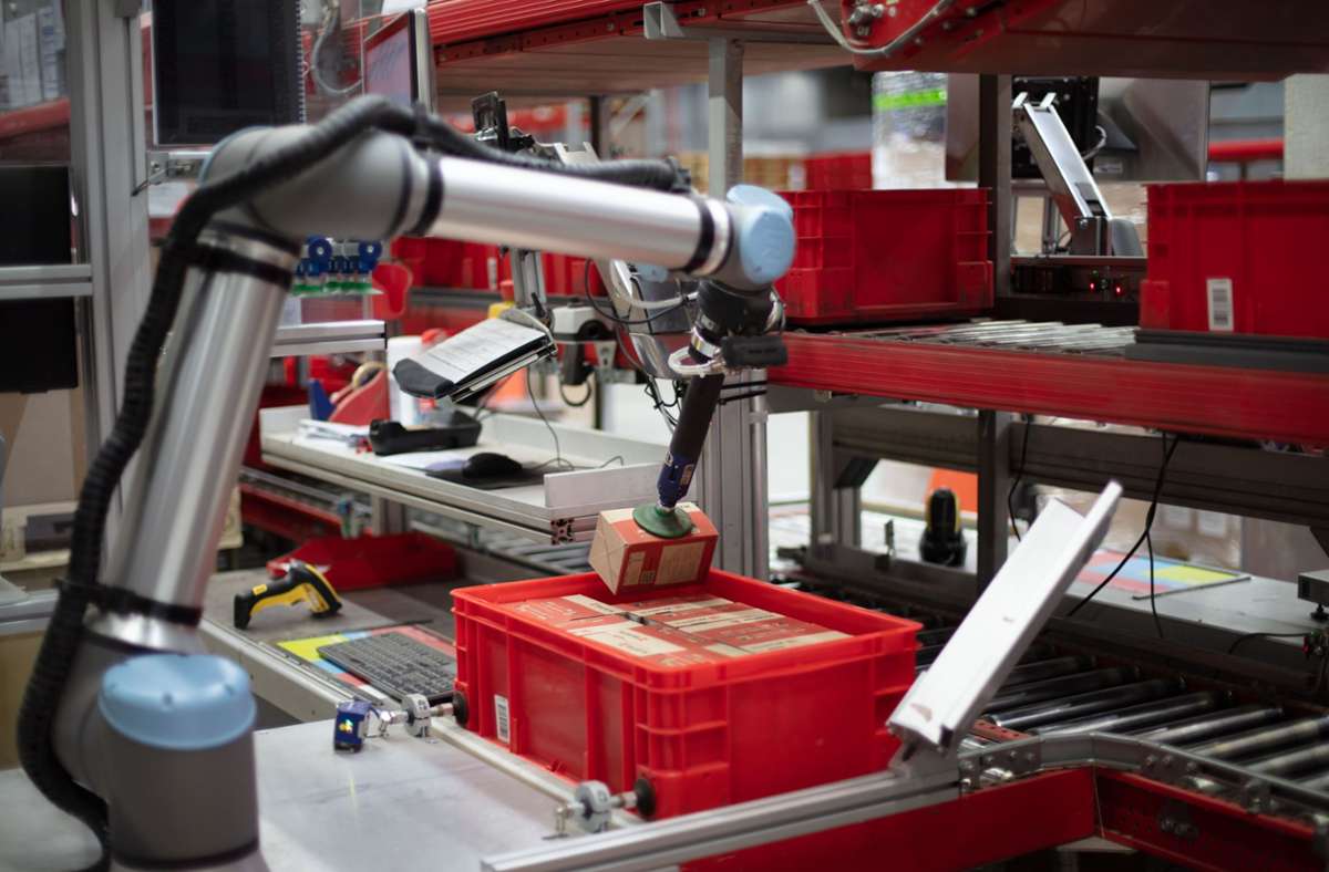 Logistik bei Würth: Drei Viertel der Arbeit soll Kollege Roboter machen