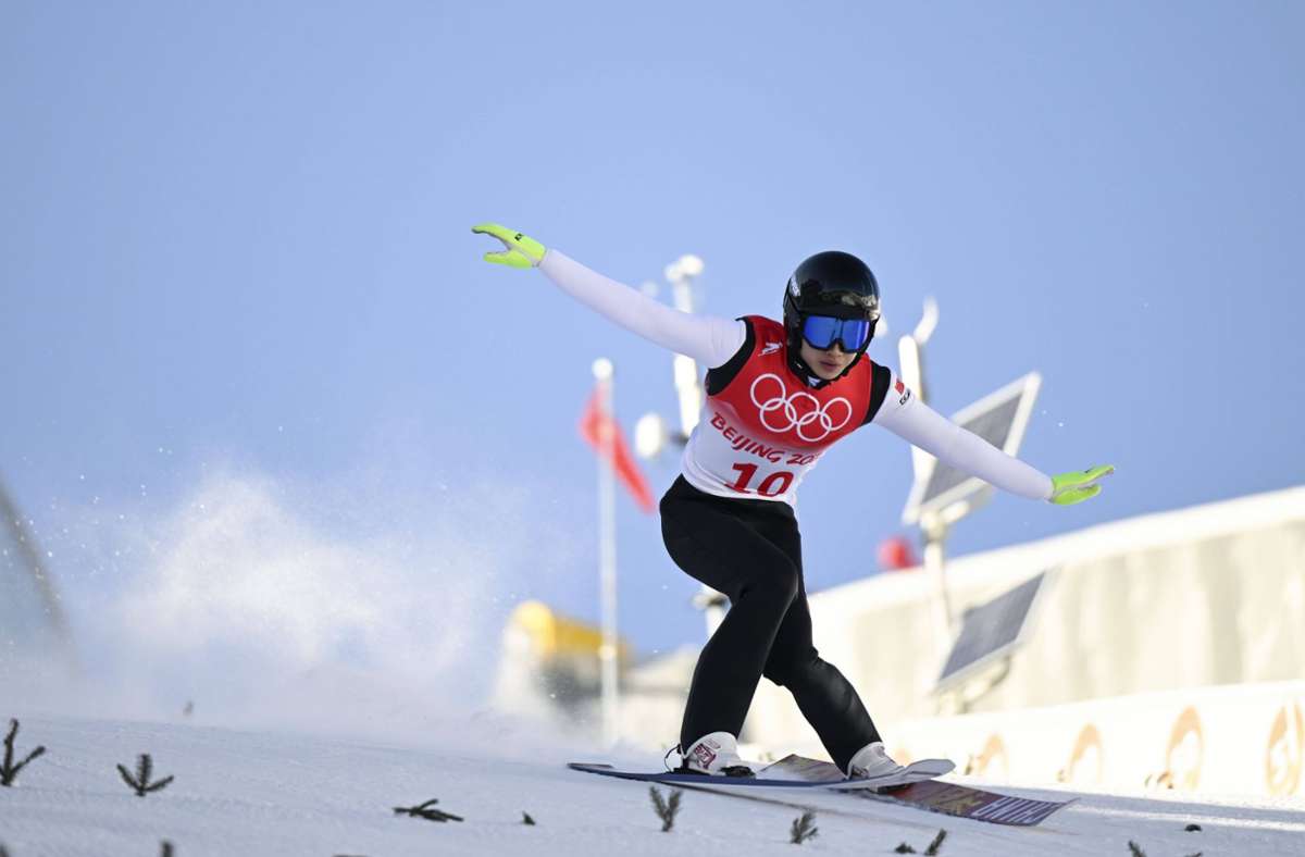 Olympia 2022: Song Qiwu: Erst Hürdenläufer, jetzt Skispringer