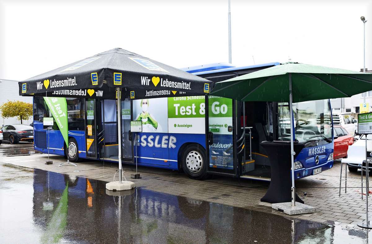 Neue Teststelle im Landkreis Böblingen: Spontan testen lassen im umgebauten Linenbus
